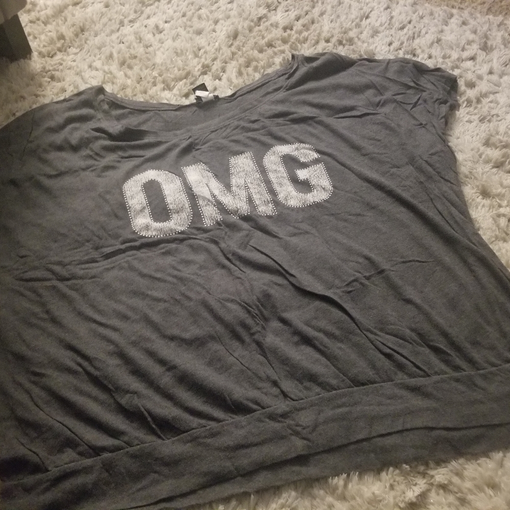 Grey OMG torrid 3 top